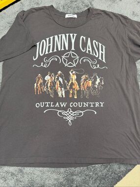 Daydreamer Johnny Cash Outlaw Country Graphic T-Shirt in Men’s Large!